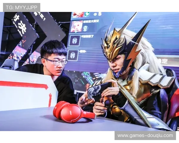 斗球直播在线看电竞比赛实时高清直播平台尽享激烈对决